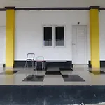 RedDoorz Syariah near BSCC DOME