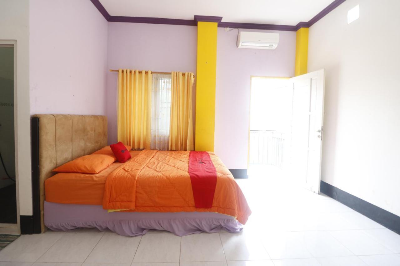 Wisma tamu Reddoorz Syariah Near Bscc Dome Balikpapan (Borneo)