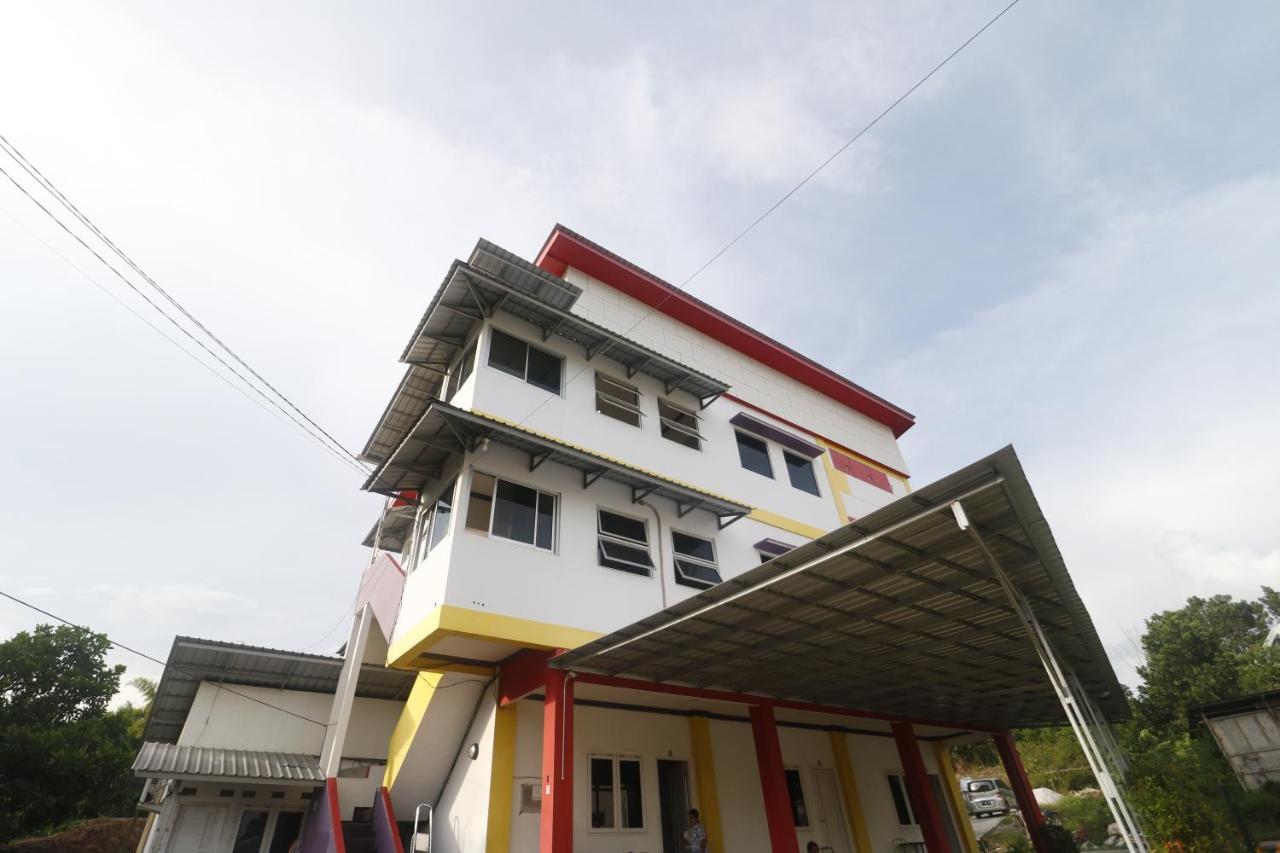 Reddoorz Syariah Near Bscc Dome Wisma tamu