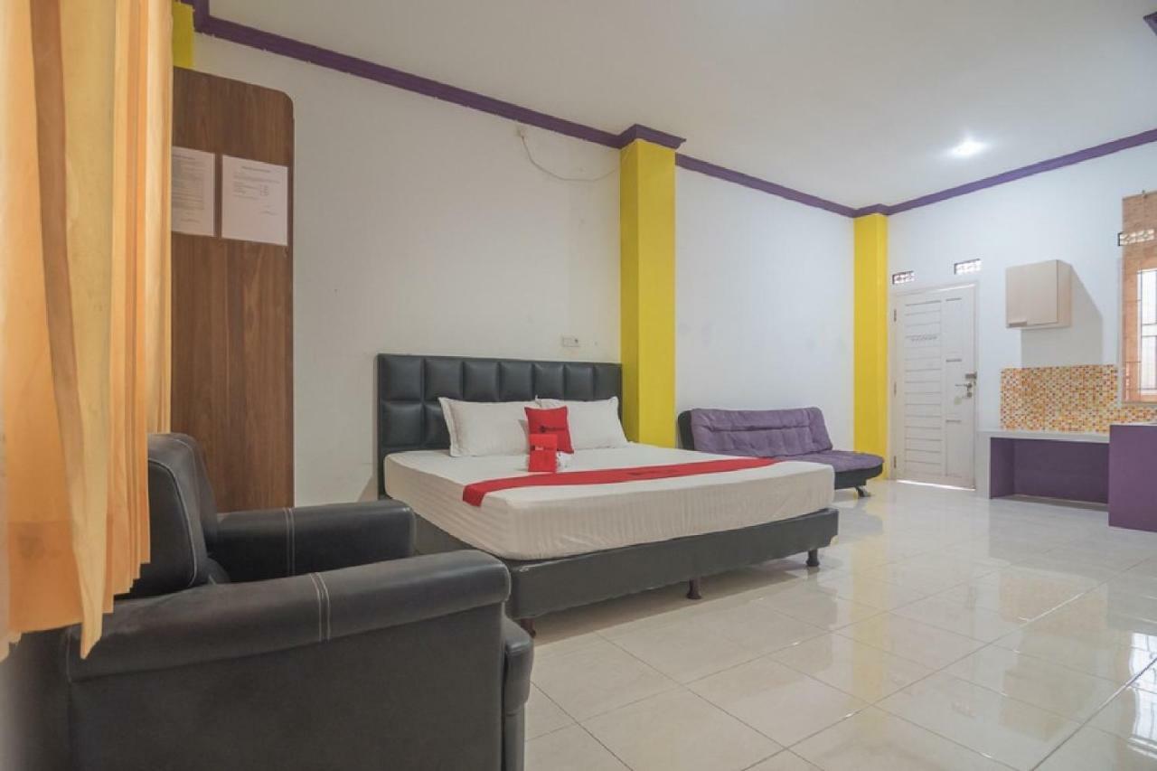 Wisma tamu Reddoorz Syariah Near Bscc Dome Balikpapan (Borneo)